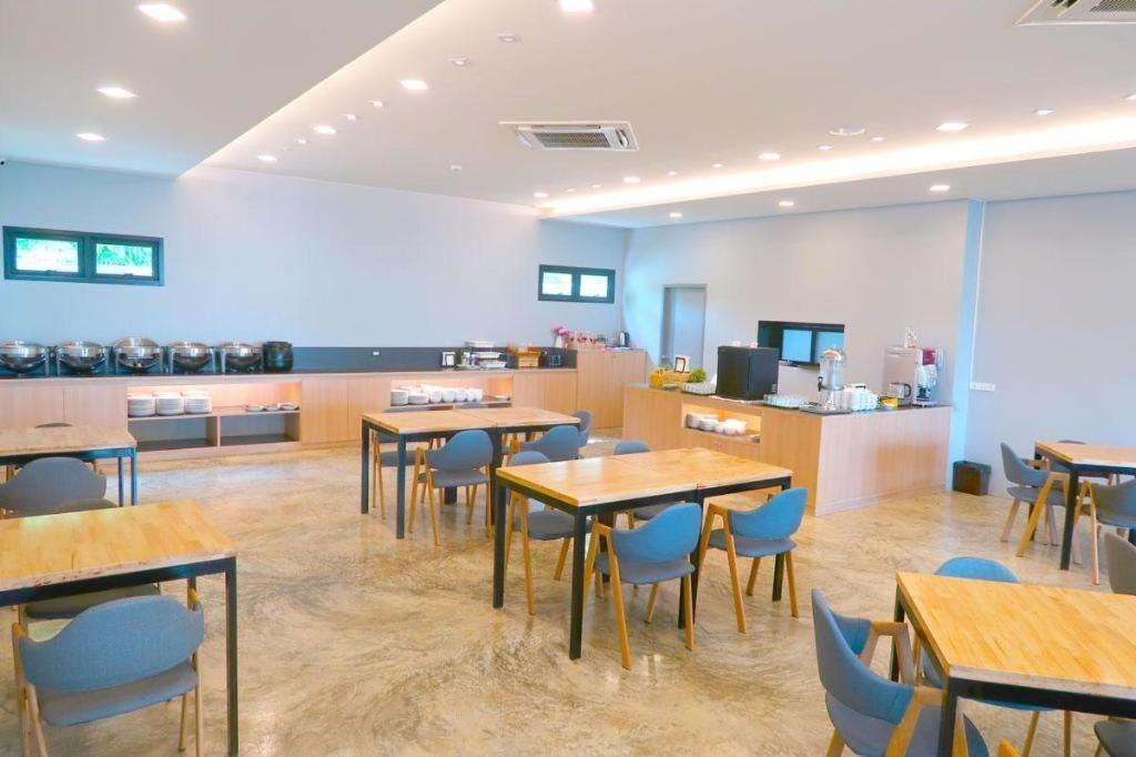 Sans Hotel Ratchaburi Kültér fotó