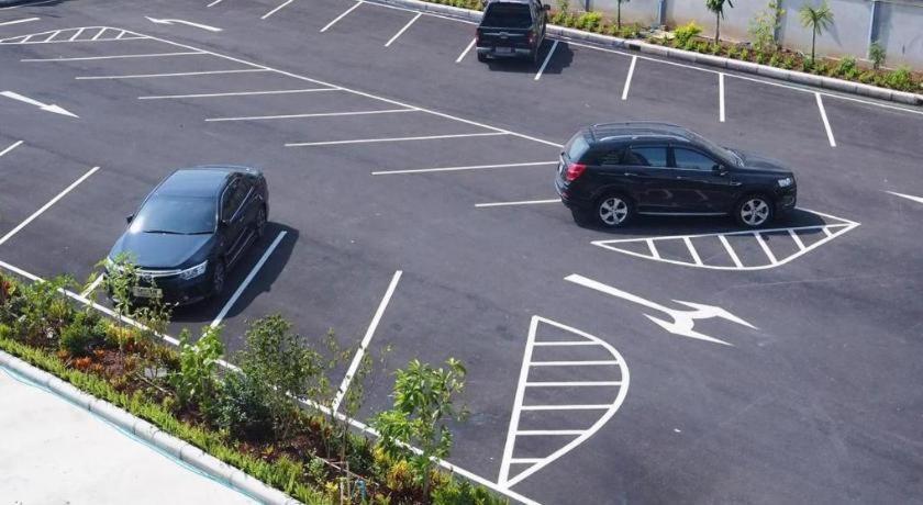 Sans Hotel Ratchaburi Kültér fotó