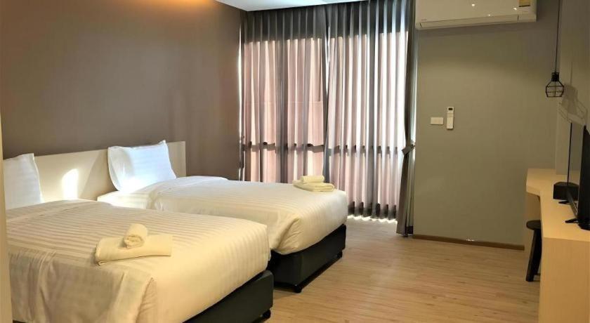 Sans Hotel Ratchaburi Kültér fotó
